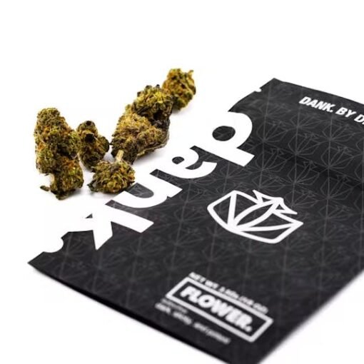 DANK Halle Berry Flower – Hybrid 3.5g | Fruity Berry Aroma